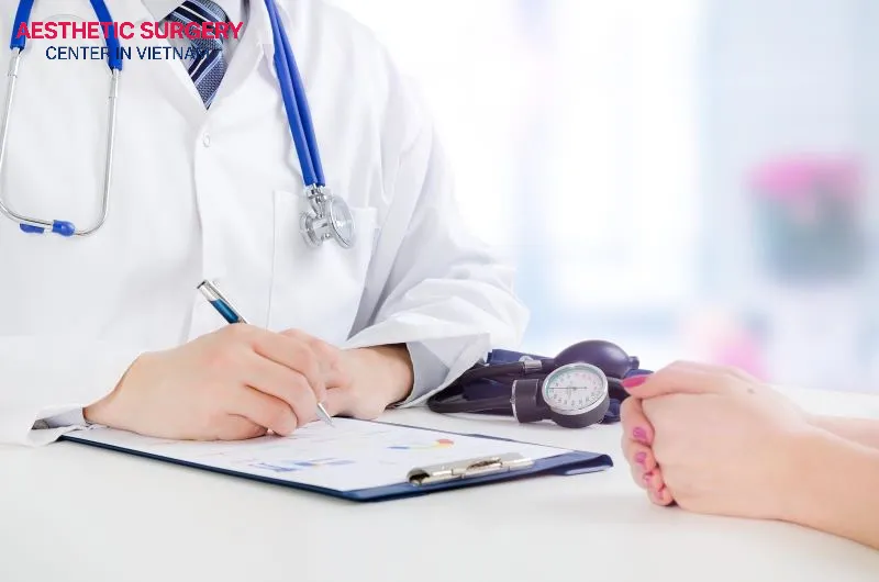 The cost of follow-up appointments is usually included in the facelift package you have chosen.