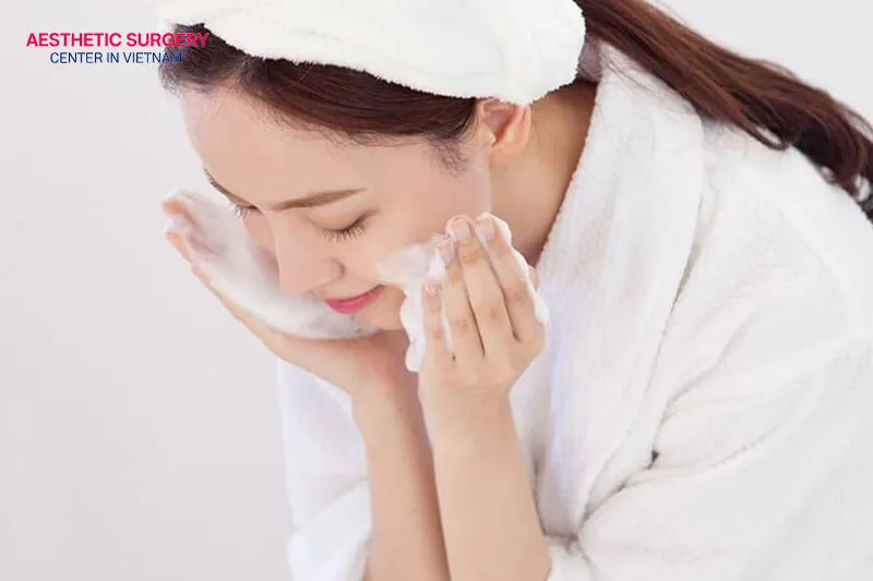 Do not keep your head lowered for too long when washing your face during the first 4 hours after botox injections.