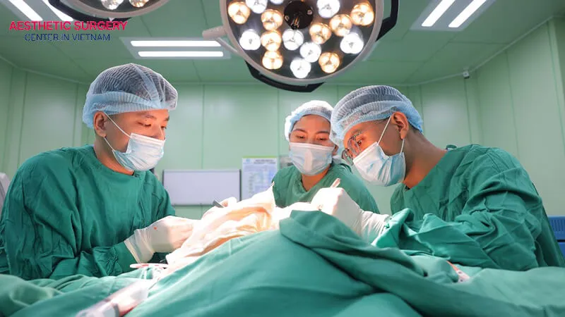 The cost of rhinoplasty in Vietnam ranges from 1,500 to 4,500 USD.
