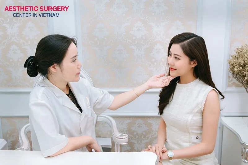 A professional staff team providing dedicated and attentive consultation.