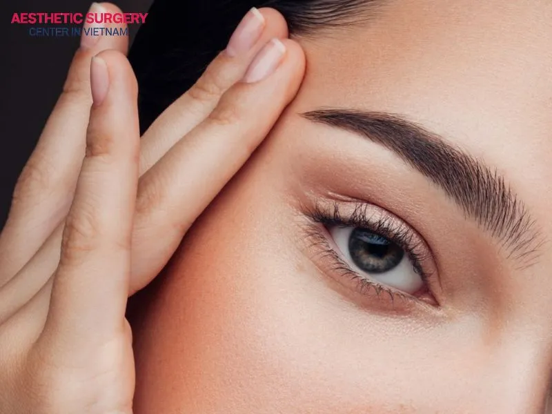 Double eyelid surgery is a comprehensive eyelid improvement method that provides long-lasting results and is suitable even for older individuals.