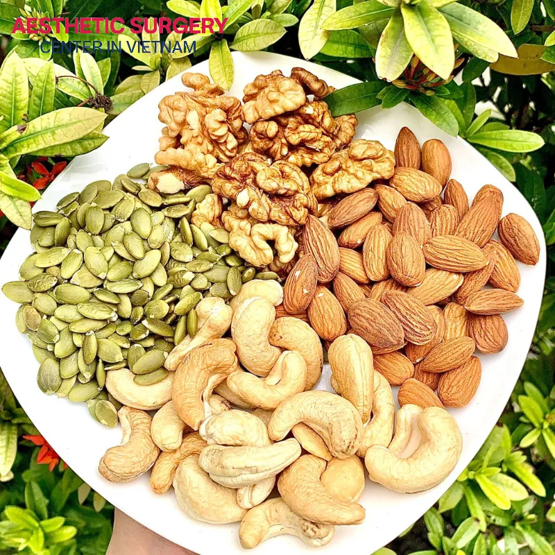 Certain types of nuts are very effective in reducing inflammation and swelling after rhinoplasty