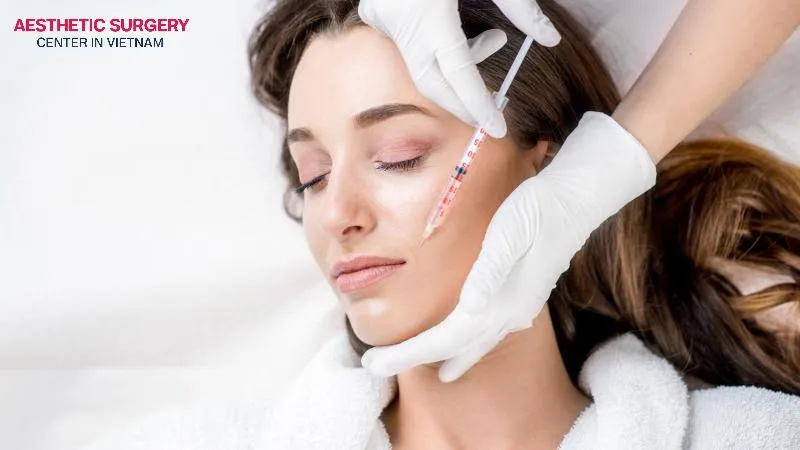 You won't feel any pain during the botox injection process because most beauty clinics now apply a numbing cream to the client before the procedure.