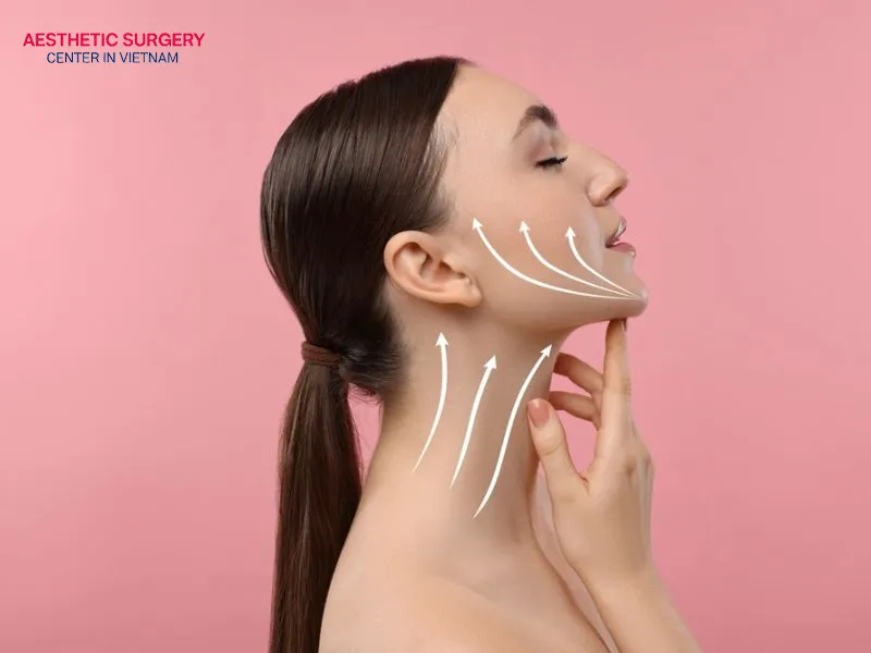 A vertical facelift is minimally invasive, which helps reduce pain and discomfort.