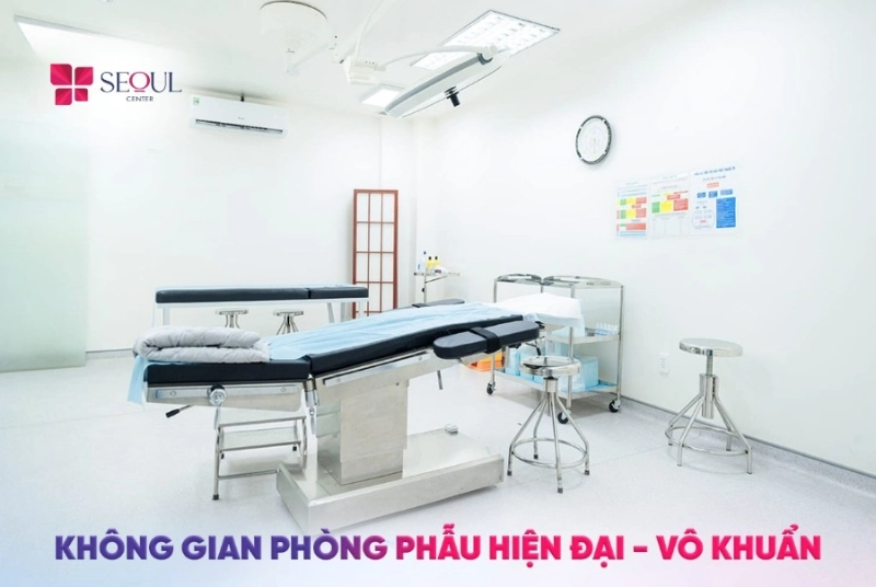 The operating room is strictly controlled before being used for surgery