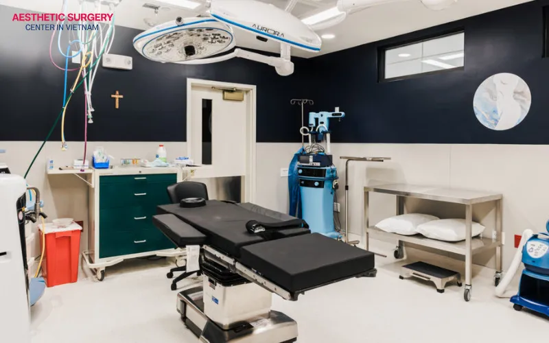 A neck lift should be performed by an experienced specialist at a facility equipped with modern technology and advanced medical equipment.