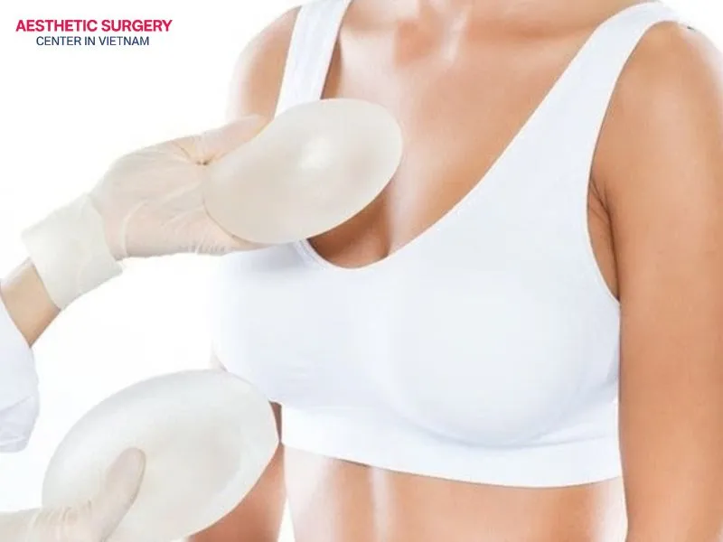 Anti-inflammatory therapies and dietary modifications may help manage breast implant illness symptoms.