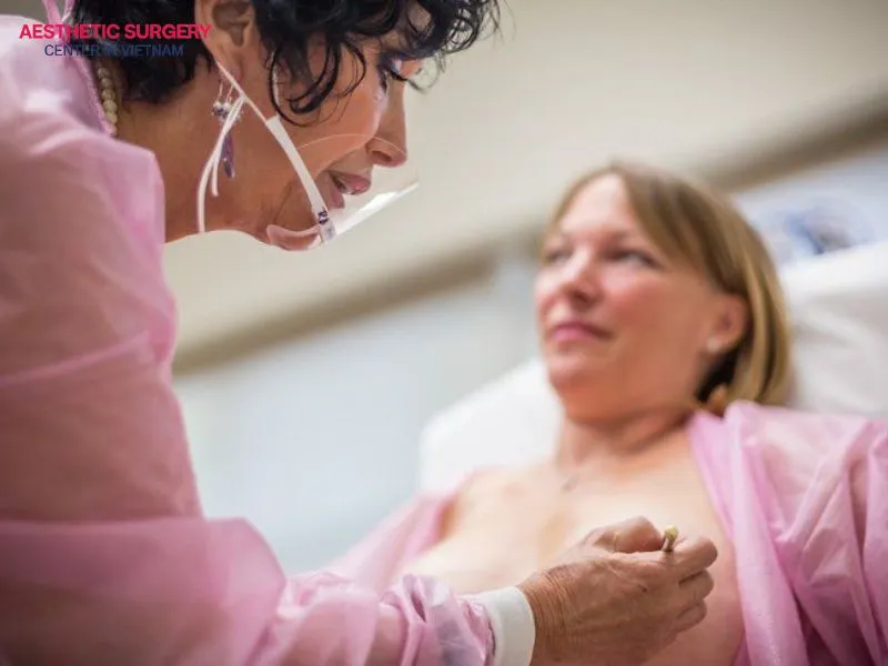 The surgeon performs a clinical assessment and takes breast measurements to make the most accurate diagnosis