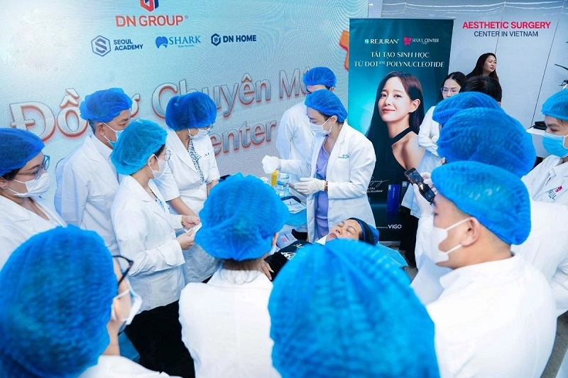 After the signing ceremony, Seoul Center’s medical team attended an intensive training session on the knowledge and techniques for applying Rejuran products