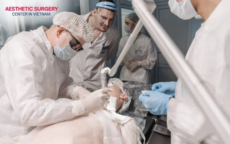 Prioritize double chin liposuction and cheekbone reduction at reputable cosmetic surgery hospitals with highly experienced specialists