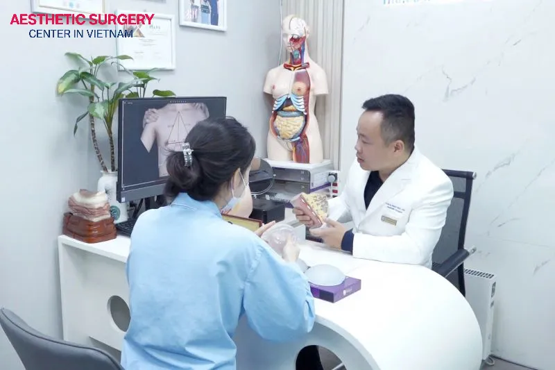 If you experience post-augmentation complications such as severe pain, rapid swelling, redness, or shape distortion, consult your plastic surgeon immediately.)