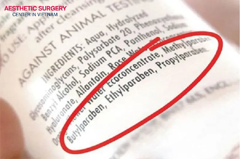 After a hair transplant, you should avoid shampoos that contain sulfates or parabens.
