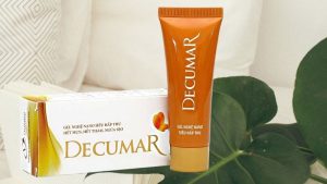 Sử dụng kem trị thâm mụn Decumar bị bùng phát mụn xuất phát từ 2 nguyên nhân