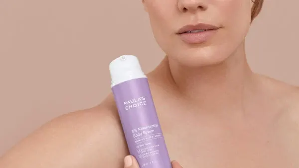 Nên sử dụng sản phẩm nào để làm sáng và ức chế melanin?