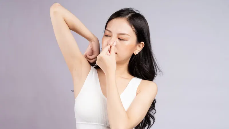 Làm sao giảm hôi nách tại nhà đơn giản hiệu quả?