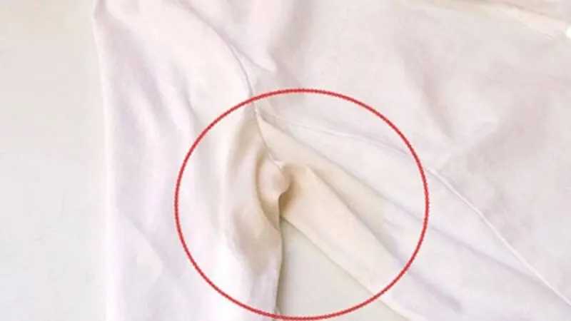 Tại sao muối nhôm trong lăn khử mùi lại là thủ phạm chính?