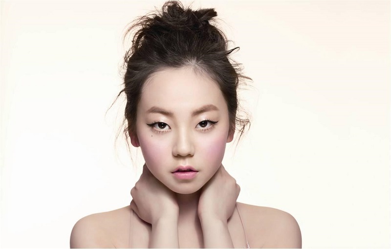 Con gái mắt xếch được cho là khó gần
