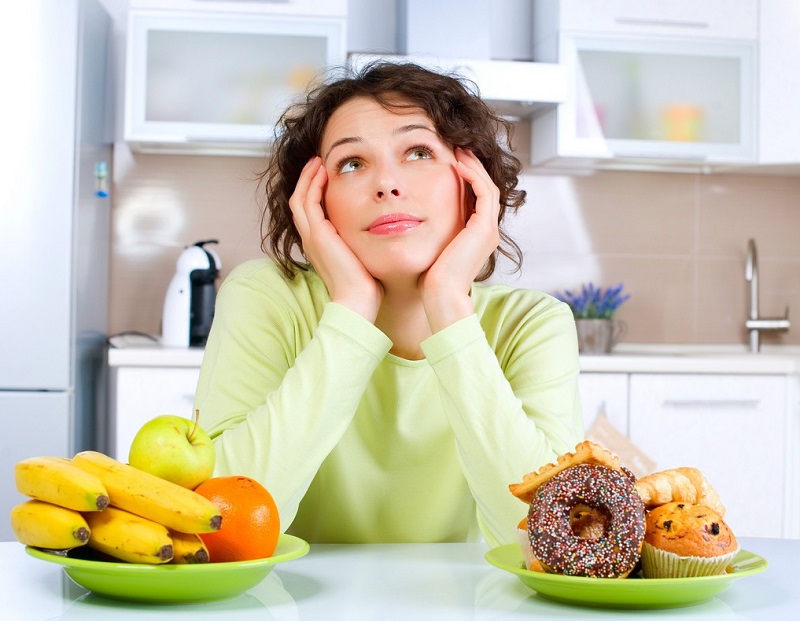 Kiểm soát lượng đường nạp vào cơ thể để làm thon gọn mặt trong 1 tuần