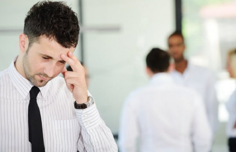 Ngại ngùng khi giao tiếp với mọi người gây bất lợi cho sự nghiệp