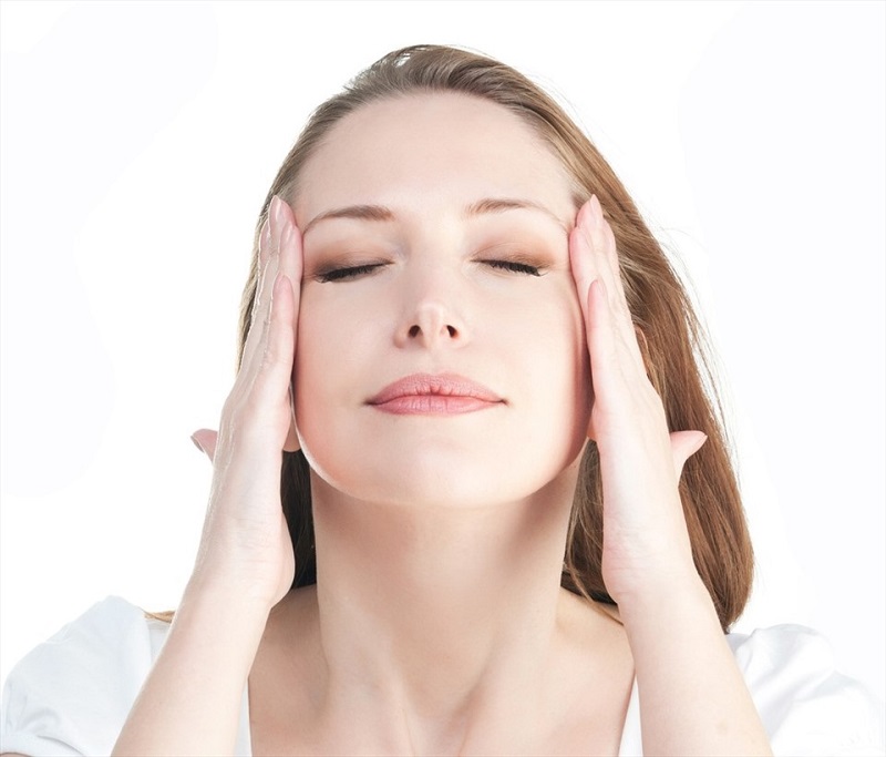 Hướng dẫn cách massage mắt từ một mí sang 2 mí