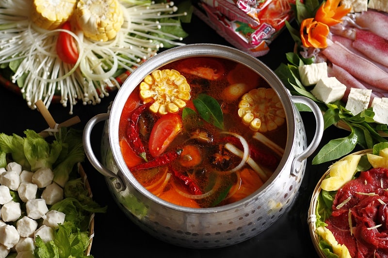 Khách hàng nên kiêng cữ các nhóm thực phẩm cay nóng, nhiều dầu mỡ sau cắt mí