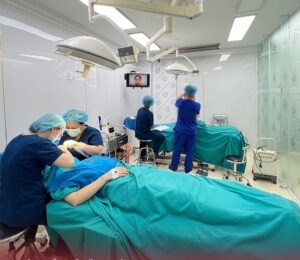 Phẫu thuật cắt mí an toàn và chất lượng tại Thẩm Mỹ Bs. Đức Bùi