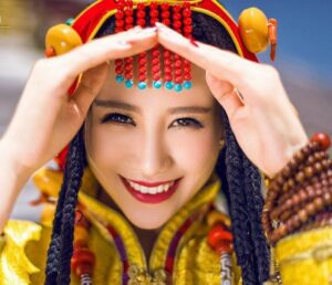 Phụ nữ có tướng mắt sói thường tình duyên lận đận, khó gặp được ý chung nhân