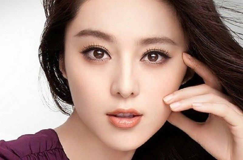 Thực hiện các biện pháp thẩm mỹ như cắt mí, bấm mí có thể làm cho mắt trở nên tươi sáng