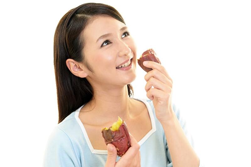 Khoai lang là thực phẩm giàu dưỡng chất tốt cho người sau cắt mí