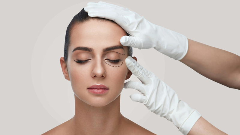 Cắt mí bị hỏng do tay nghề của bác sĩ kém sẽ để lại sẹo