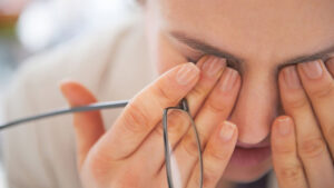 Nếu không chăm sóc đúng mắt sẽ “đình công”