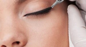 Mực phun mí không chất lượng có thể ảnh hưởng đến thị lực của mắt