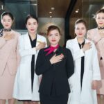 Seoul Center sở hữu đội ngũ chuyên viên, bác sĩ sẽ tư vấn bạn phương pháp xóa rãnh mắt lệ phù hợp nhất