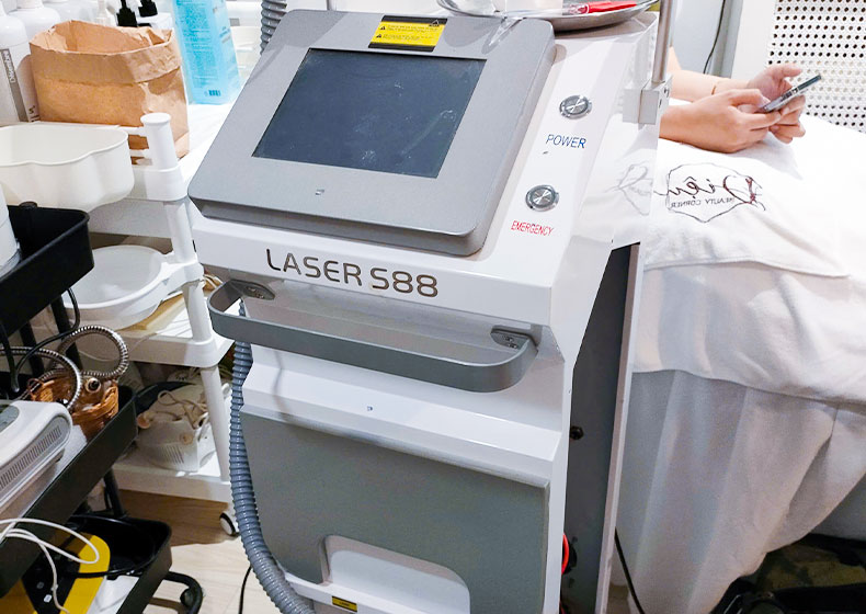 Bàn giao máy lazer cho spa tại quận 6