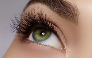 Rụng lông mi là bệnh gì? có thể cơ thể của bạn đang thiếu chất