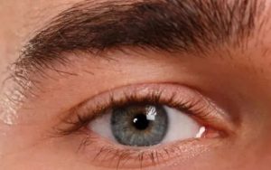 Tướng lông mi dài ở nam giới