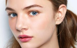 Các nàng hoàn toàn có thể tự tạo bọng mắt tự nhiên tại nhà