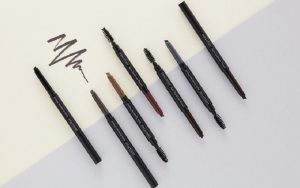 Chọn các dòng chì đầu nhỏ để tập kẻ lông mày