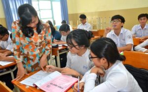 Khối D90 gồm môn Toán – Anh – KHTN