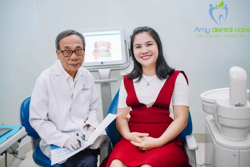 Amy Dental Clinic offers porcelain veneers that deliver excellent results