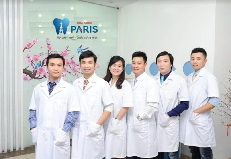 Paris Dental Clinic has a team of experienced and committed dental professionals