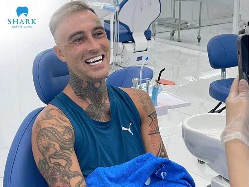 Customers are advised to stay in Vietnam for a few days to a week to complete the teeth whitening treatment