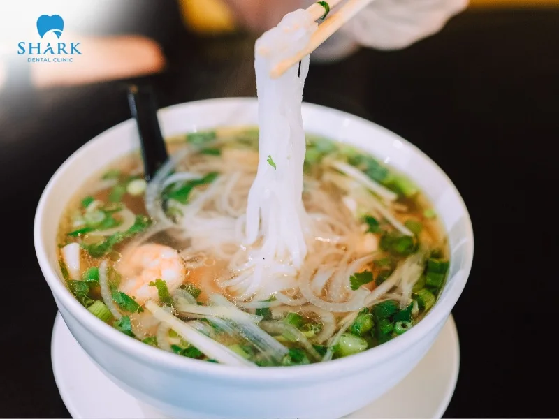 Soft foods like noodles or pho are good breakfast options after orthodontic treatment