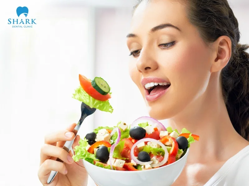 After getting braces, you should avoid biting directly into foods with your front teeth to prevent brackets from loosening or detaching