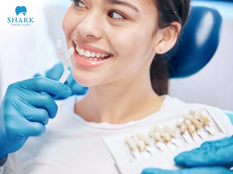 This method is suitable for restoring front teeth that are protruding, receding, gapped, uneven in color, or chipped