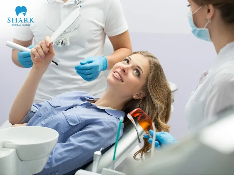 The cost of porcelain crowns front teeth at dental clinics in Vietnam typically ranges from 1,000,000 to 14,000,000 VND per tooth