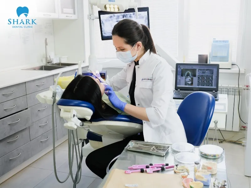 The price of  gold crowns at reputable dental clinics typically range from $382 to $784 per tooth.