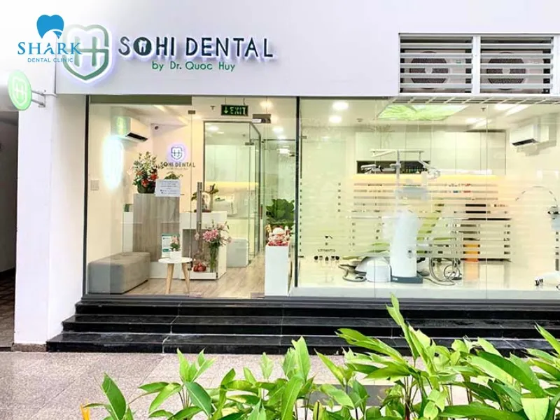 SOHI Dental Clinic provides painless, non-invasive tooth extraction services.