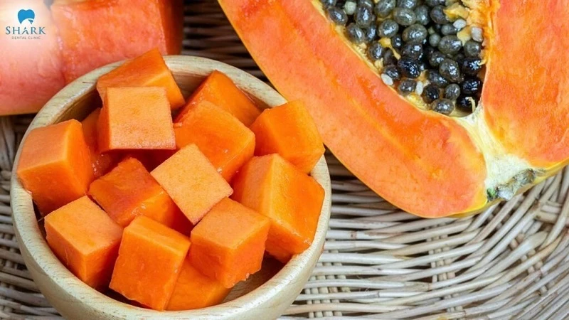 In addition to apples, ripe papaya is a fruit you can safely eat while wearing braces