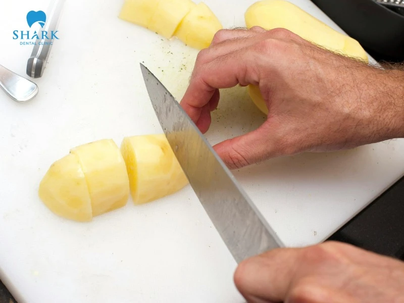 It’s best to make homemade chips with a moderate amount of oil and the right level of crispiness to ensure safety for your health